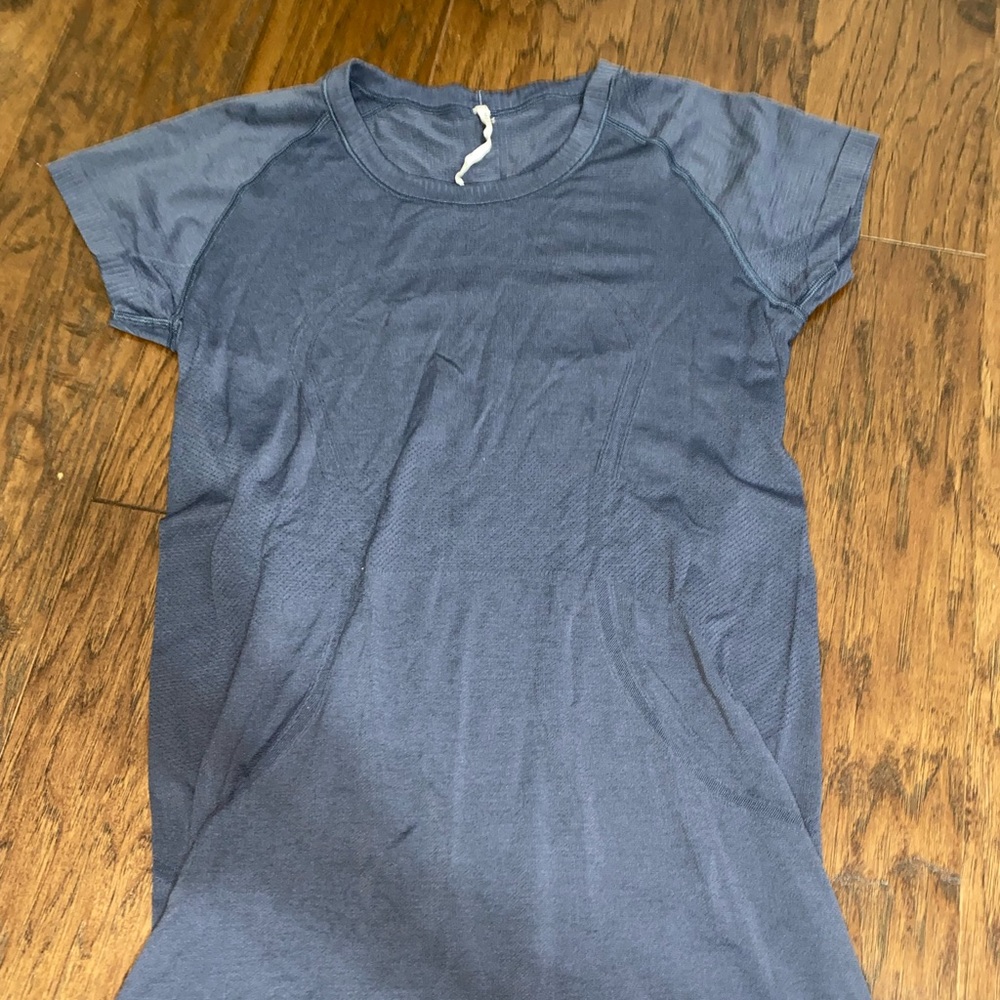 Lululemon Swiftly Tech Short sleeve